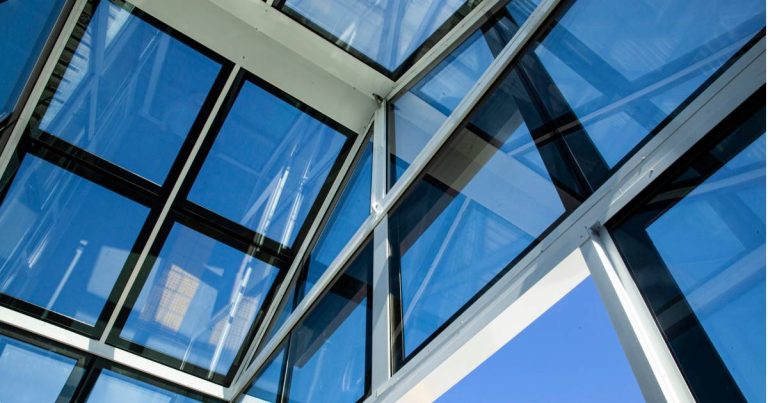 Top Solar Glass in America: 2026 Guide to Active Glazing & BIPV